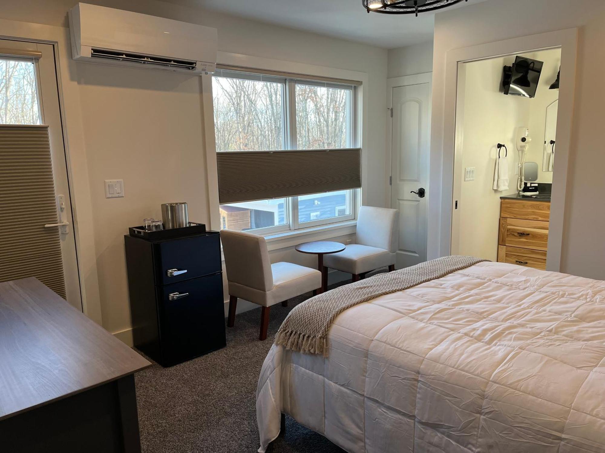 Four Seasons For Fun Bed & Breakfast Lakeville Extérieur photo